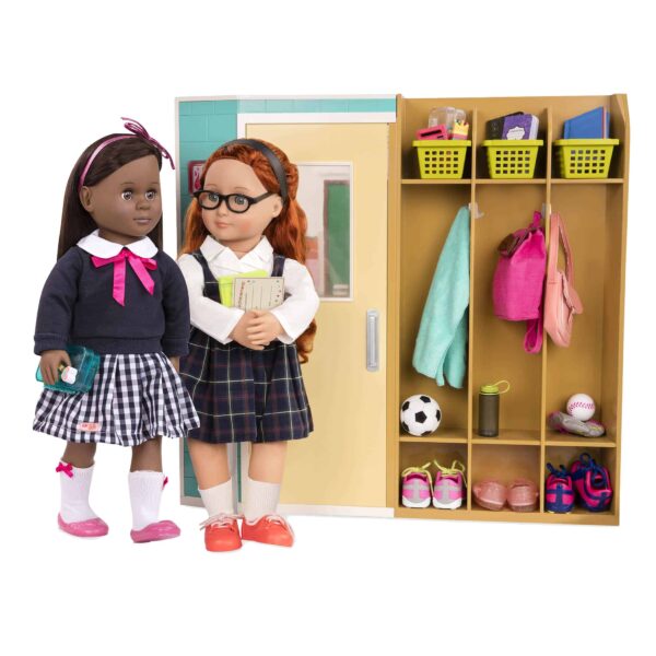 BD37330 Awesome Academy Sabina and Maeva in hallway with lockers04 Le3ab Store