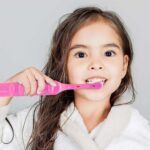 Hello Kitty: Turbo electric toothbrush - Image 2