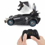 Batmobile Launch and Defend RC Batman Vehicle with Exclusive 4-inch Action Figure - Spin Master - Image 3