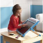 Double-sided Magnetic Tabletop Easel - Melissa & Doug - Image 4