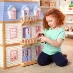 Multi-Level Dollhouse With 19 pcs Furniture Melissa & Doug - Image 2