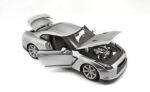 2009 Nissan GTR R-35 Silver Diecast Model Car 1/18 Bburago - Image 2