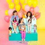⁦عروسة 14 بوصة مع مجموعة ملابس شتوية من جليتر جيرلز⁩ - الصورة ⁦4⁩