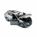 Maserati Levante Silver 1/24 Diecast Model Car by Bburago - Image 2