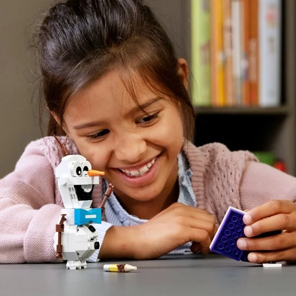 LEGO Disney Frozen II Olaf the Snowman 41169 Building Toy for Frozen Fans (122 pieces) - Image 3