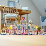 LEGO Friends Heartlake City Shopping Mall 41450 Building Toy for Kids (1,032 Pieces) - Image 7