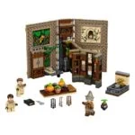 LEGO Harry Potter Hogwarts Moment: Herbology Class 76384 LEGO Brick Book Playset (232 pieces) - Image 2