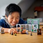 LEGO Harry Potter Hogwarts Moment: Potions Class 76383 Brick-Built Playset (270 Pieces) - Image 3