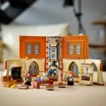 LEGO Harry Potter Hogwarts Moment: Transfiguration Class 76382 Collectible Playset (240 Pieces) - Image 7