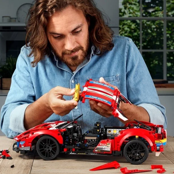 LEGO Technic Ferrari 488 GTE AF Corse #51 42125 Building Toy (1,677 Pieces) - Image 6