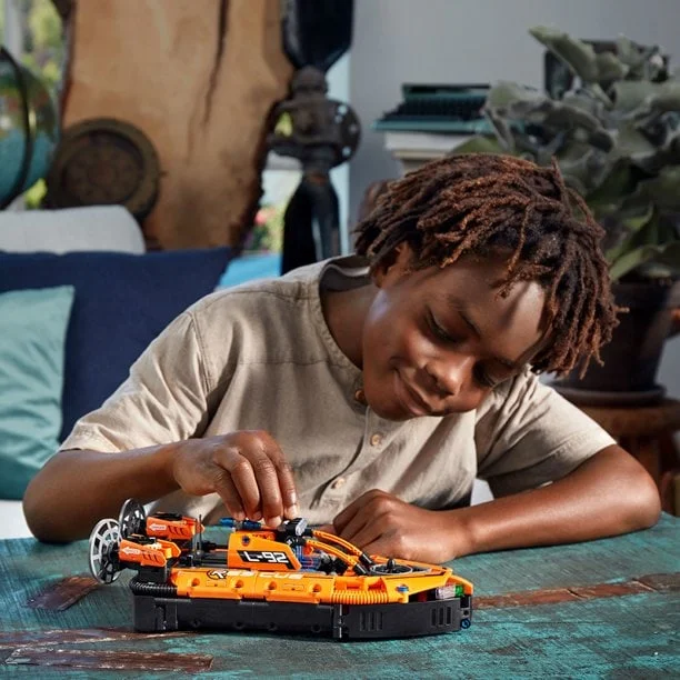 LEGO Technic Rescue Hovercraft 42120 Model Building Toy for Kids Who Love Vehicles (457 Pieces) - Image 3