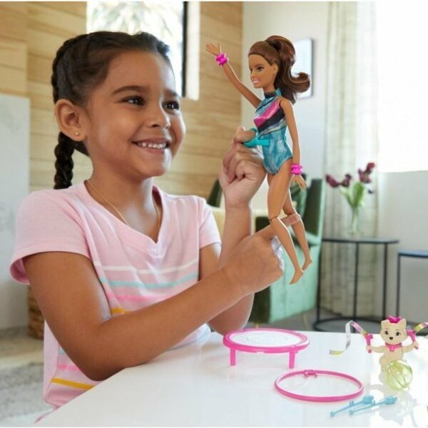 barbie dreamhouse adventures spin n twirl gymnast doll and accessories 1 Le3ab Store