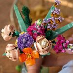 LEGO Flower Bouquet 10280; A Unique Flower Bouquet and Creative Project for Adults (756 Pieces) - Image 5