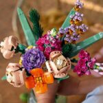 LEGO Flower Bouquet 10280; A Unique Flower Bouquet and Creative Project for Adults (756 Pieces) - Image 6
