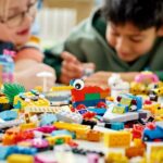 LEGO Classic 90 Years of Play (11021) building set - Image 7