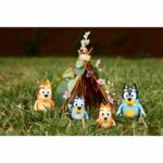 Bluey & Family 4 Pack of 2.5-3″ Figures, Including Bluey, Bingo, Mum & Dad - Image 3
