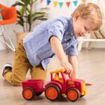 Battat Wonder Wheels Tractor With Trailer - Image 4