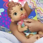 Baby Alive Baby Lil Sounds: Interactive Brown Hair - Image 6