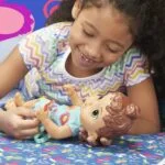 Baby Alive Baby Lil Sounds: Interactive Brown Hair - Image 9