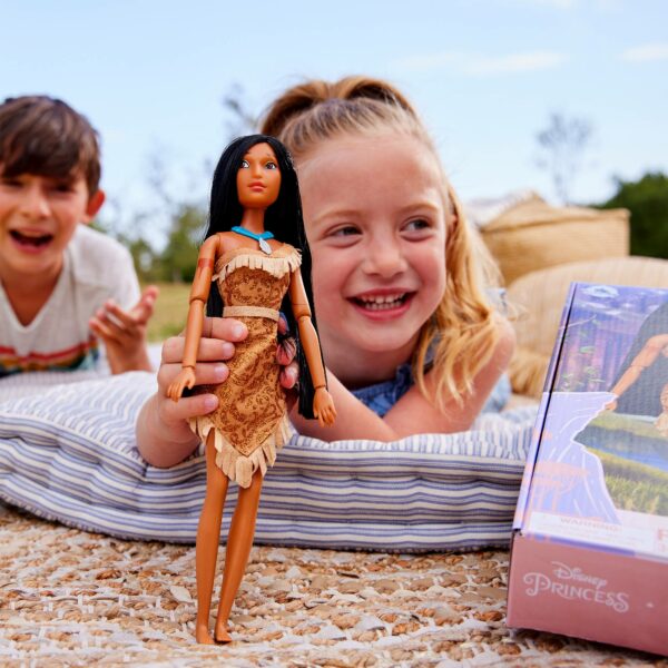 Pocahontas Classic Doll – 29cm Disney Store 4 Le3ab Store