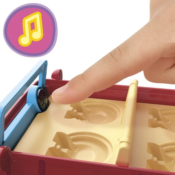 Peppa Pig Peppa’s Adventures Peppa’s Family Red Car, Speech and Sound Effects - Image 3