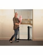 Chelsea Extra Wide 97.5-106cm Auto Close Metal Baby Gate – Black Dreambaby - Image 4