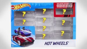 Hot Wheels Basic Car 9 Pack Scale Vehicles with 1 Exclusive Car 2 Le3ab Store