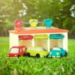 Battat 3 Car Garage -  Shape Sorting Garage with Keys - Image 2
