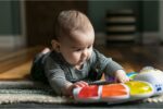 ⁦بيبي أينشتاين - لعبة شريط الأضواء المضيئة لاكتشاف التفاعل⁩ - الصورة ⁦3⁩