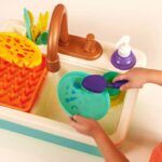 Battat Kitchen Sink Play Set - Image 4