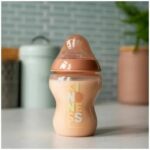 Tommee Tippee Nature Feeding Bottle 260ml - Image 2