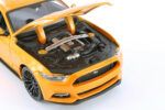 Maisto 2015 Ford Mustang GT-1:18 Model Car - Image 2