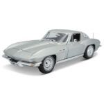 Maisto 1965 Chevrolet Corvette-1:18 Model Car