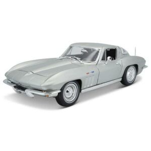 Maisto 1965 Chevrolet Corvette-1:18 Model Car